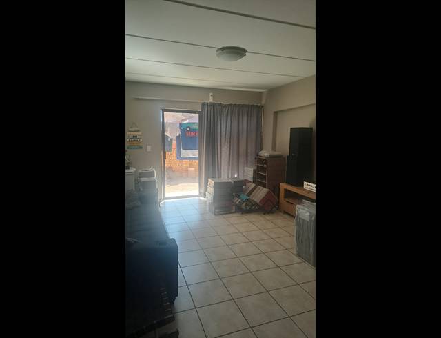 2 BEDROOM APARTMENT BLOCK TO LET IN DALPARK